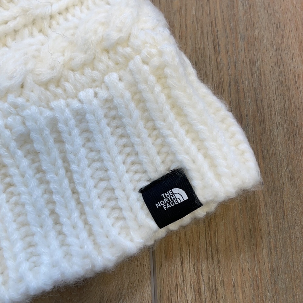 🍃🔆THE NORTH FACE- FUR POM BEANIE 🔆🍃 - Picture 3 of 5